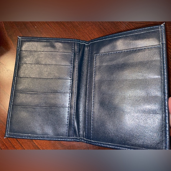 SB passport wallet - Picture 2 of 2